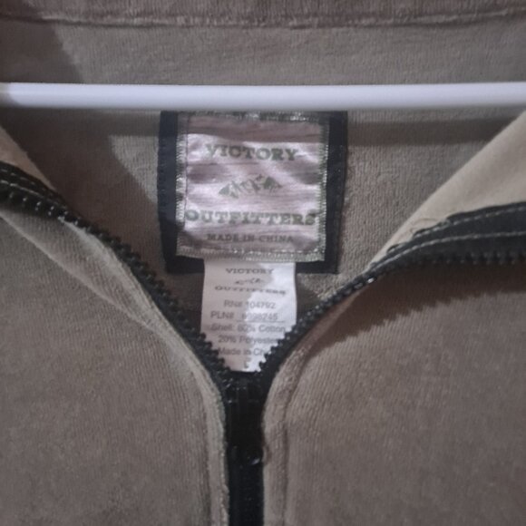 Track suit - Picture 2 of 3